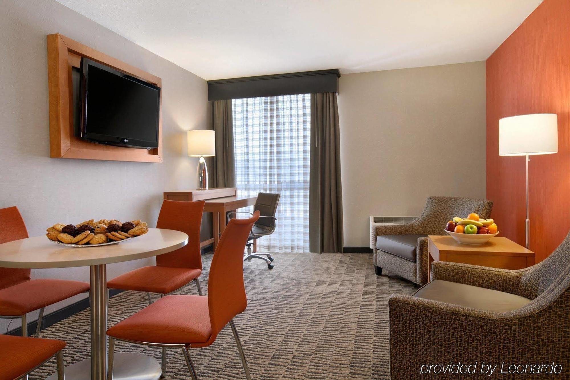 Holiday Inn Portland-Airport I-205 By Ihg Bagian luar foto