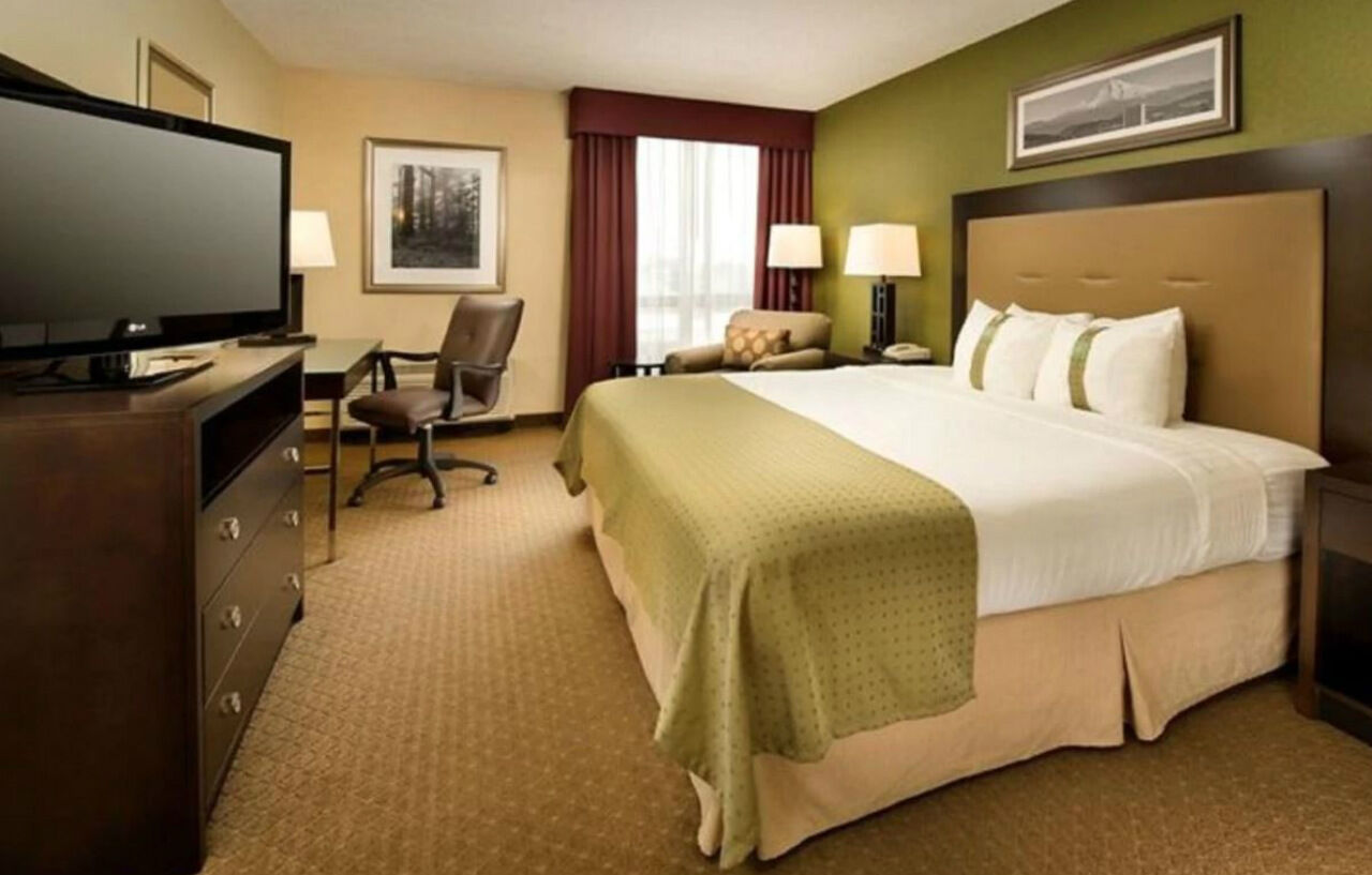 Holiday Inn Portland-Airport I-205 By Ihg Bagian luar foto